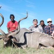 kikuyu_hunting_002.jpg
